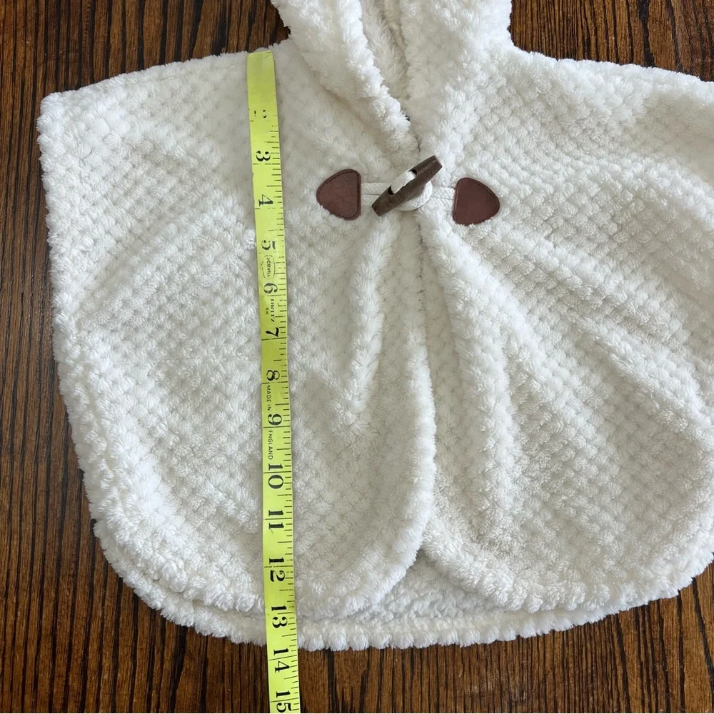 Old Navy Toddler Girls Fuzzy Knit Cape Poncho Sz 12-18 Months Winter Hood White
